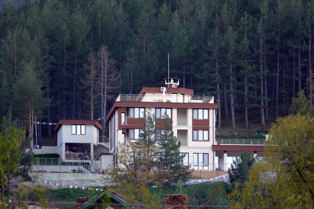 Mala Planina Guest House Iskrets Exteriör bild